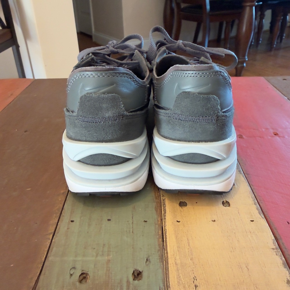 Nike Waffle One SE Anthracite Cool Grey Mens Sneakers DX9428-003 Size 8 - Picture 4 of 8